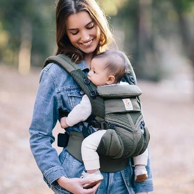 porte-bébé-BreathBabyBag™ -maman-heureuse  